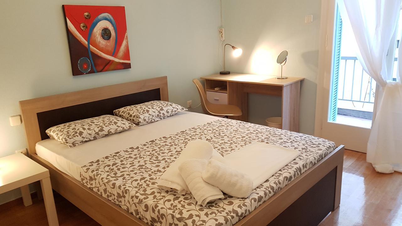 Menta Errathens Apartment - Athens Center, 5 Bd, 2 Bath Eksteriør bilde