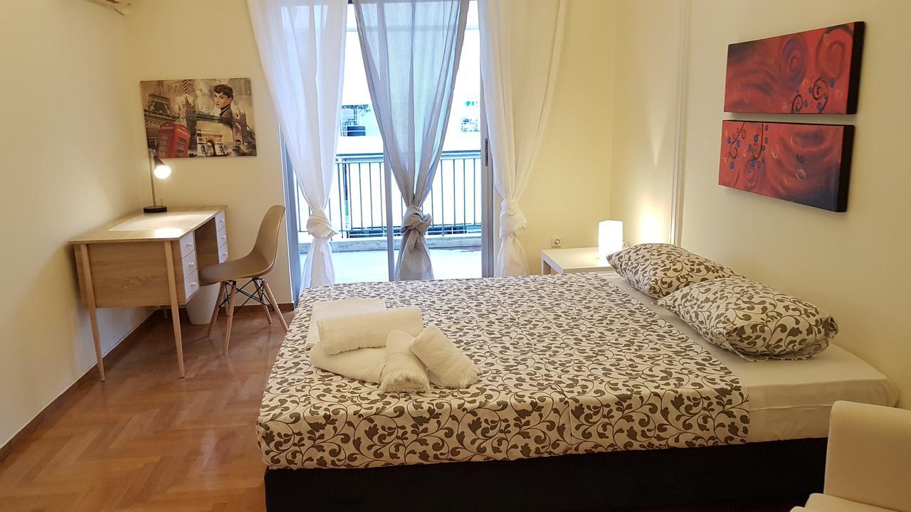 Menta Errathens Apartment - Athens Center, 5 Bd, 2 Bath Eksteriør bilde