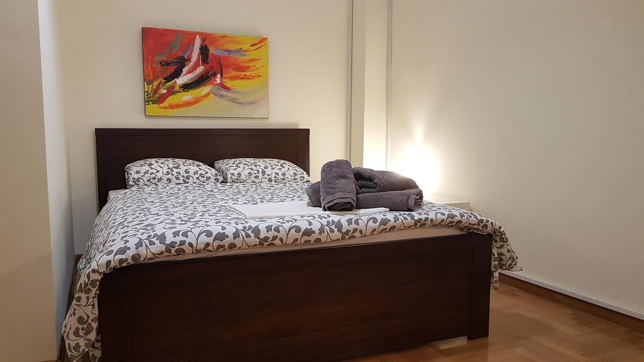 Menta Errathens Apartment - Athens Center, 5 Bd, 2 Bath Eksteriør bilde